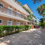 Achillion Apartments & Studios