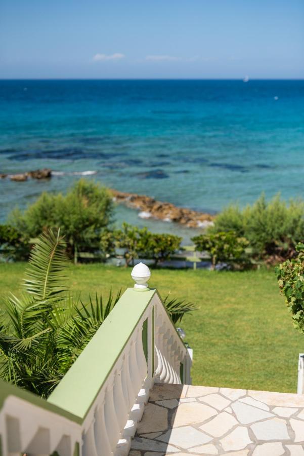 Appart hôtel Achillion & Amoudi